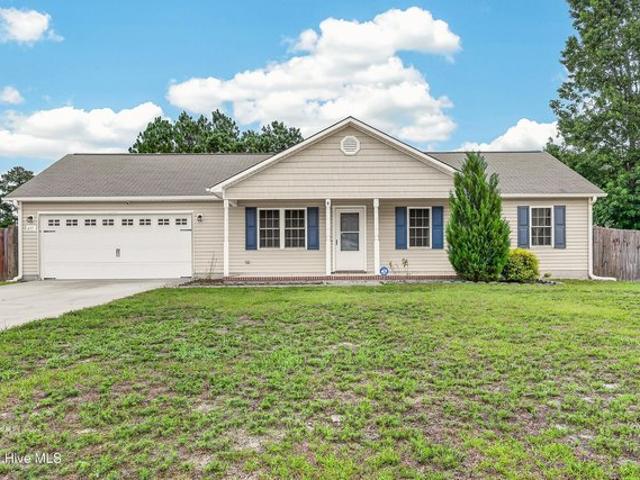 House for sale in Hubert, North Carolina