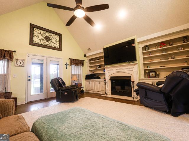 House for sale in Bonaire, Georgia