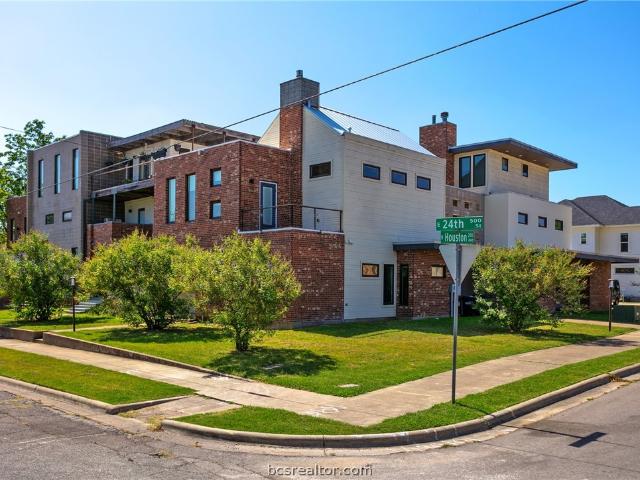 Townhouse for sale in Bryan, Texas