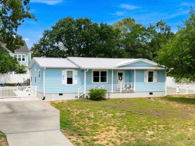 House for sale in Oak Island, North Carolina