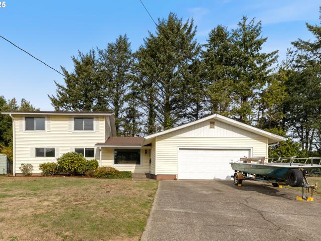 House for sale in Oregonia