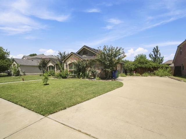 House for sale in Ellis, Texas