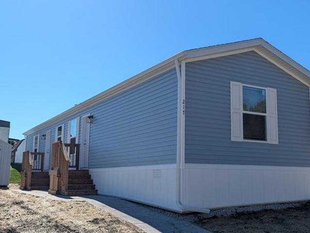 House for sale in Highland, Highland Township