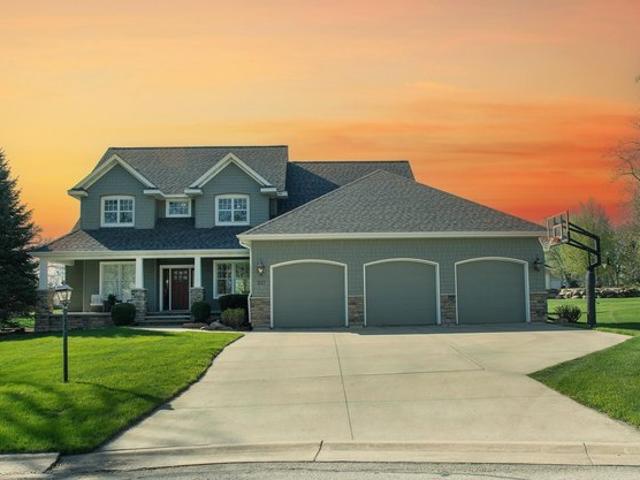 House for sale in Waverly, Iowa