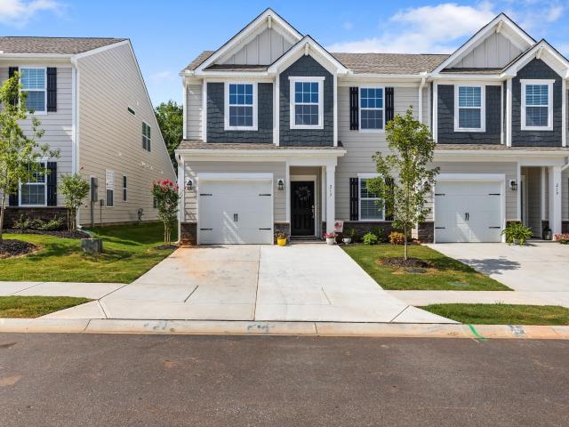 Townhouse for sale in Taylors