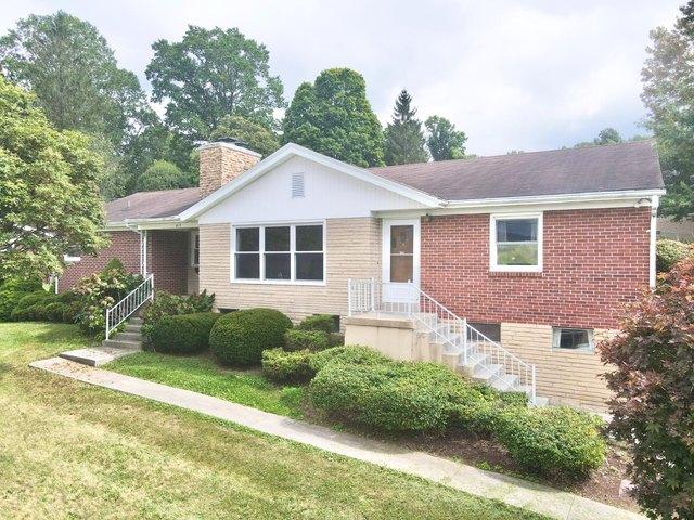 House for sale in Bluefield, Mercer County