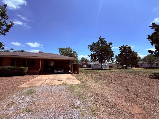 House for sale in Clinton, Oklahoma