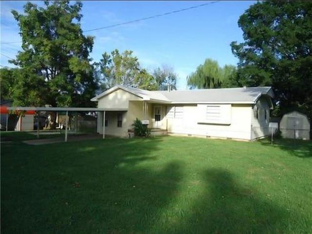 House for sale in Tecumseh, Pottawatomie County