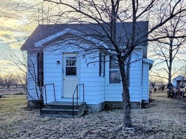 House for sale in Douglas, Illinois