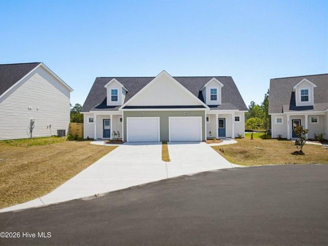 Townhouse for sale in Holly Ridge, North Carolina