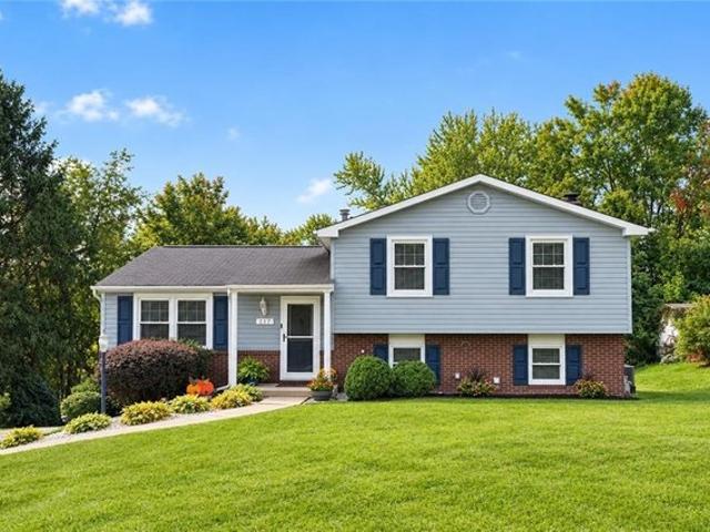 House for sale in Coraopolis, Pennsylvania
