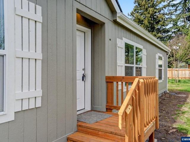House for sale in Oregonia