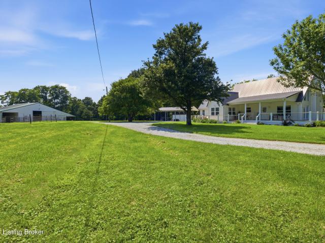 House for sale in Shepherdsville, Kentucky