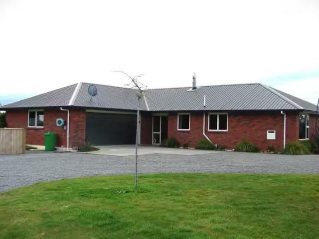 House for sale in Pine Bush, Southland