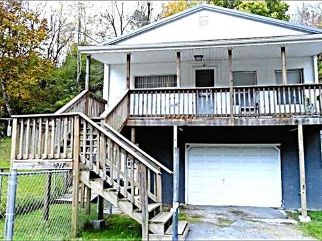 House for sale in Bluefield, West Virginia