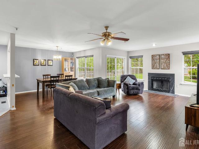 Townhouse for sale in Piscataway, New Jersey