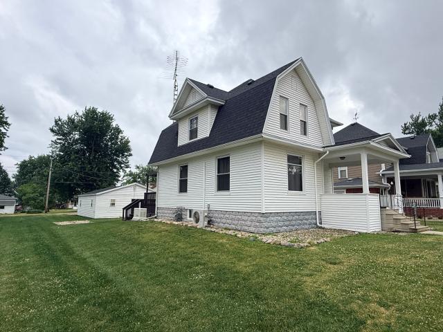House for sale in Compton, Illinois