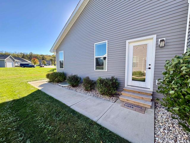 Condo for sale in Edgerton, Rock County