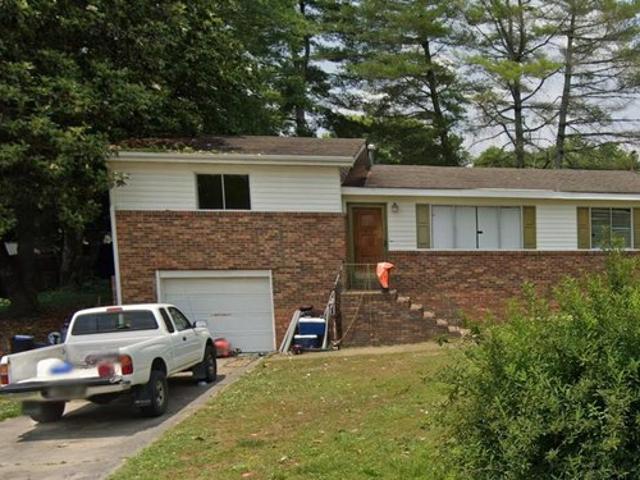 House for sale in Chickamauga, Georgia