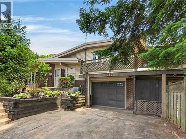 House for sale in Ancaster, Ontario