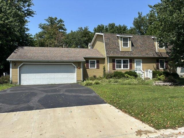 House for sale in Kell, Illinois