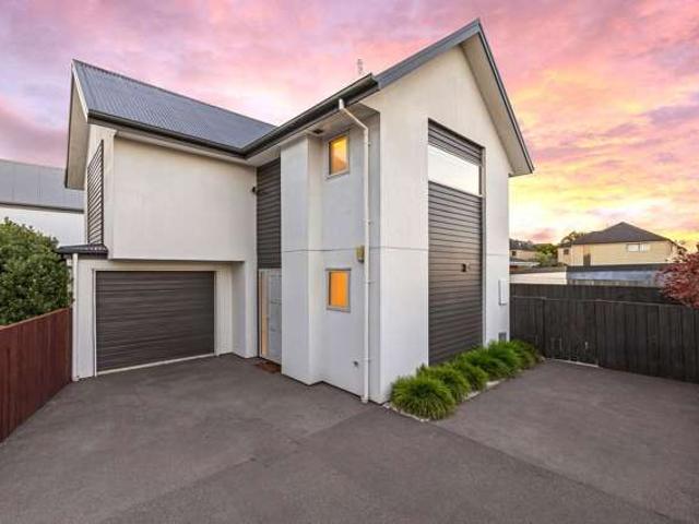 House for sale in Saint Albans, Canterbury