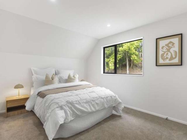 House for sale in Oratia