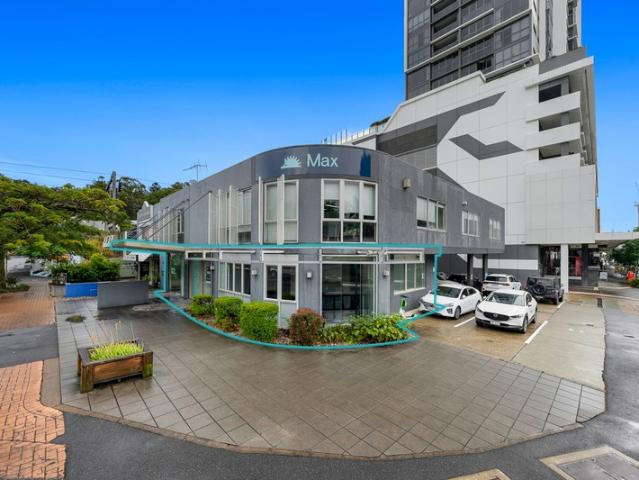 Office for rent in Toombul, Queensland