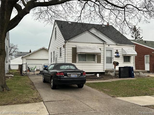 House for sale in Eastpointe, Michigan