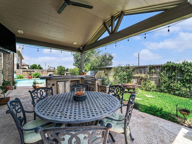 House for sale in Cypress