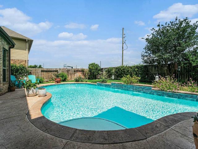 House for sale in Cypress