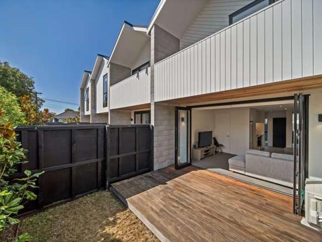 Townhouse for sale in Spreydon, Canterbury