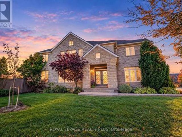 House for sale in Oakville, Golden Horseshoe