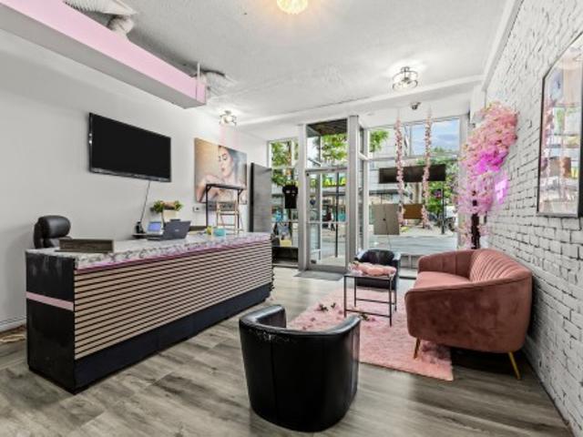 Commercial for sale in St. Leonard's, Quebec