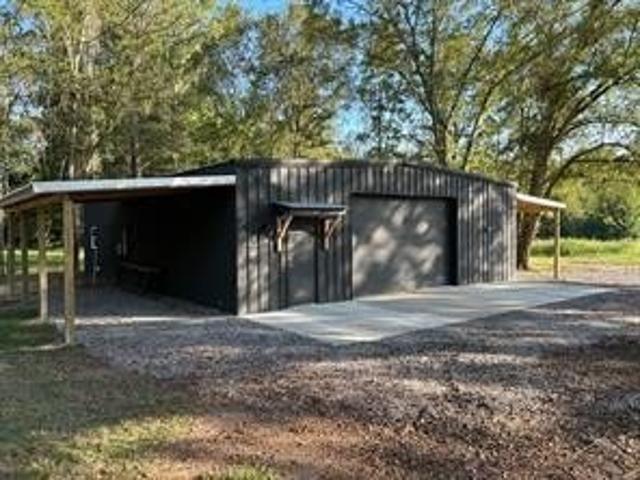House for sale in Elmore, Alabama