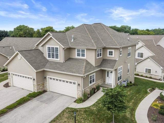 Condo for sale in Lannon, Wisconsin