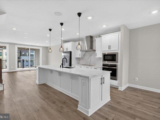 Condo for sale in Ashburn Station, Moorefield