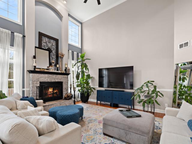 House for sale in North Aurora, Illinois