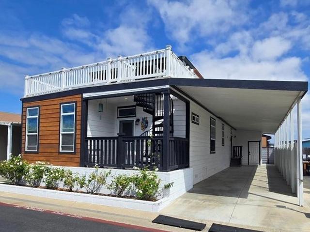 House for sale in Huntington Beach, California