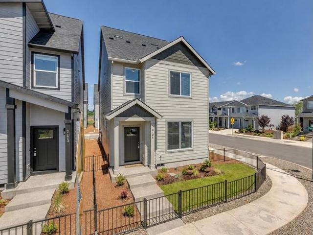 House for sale in Oregonia