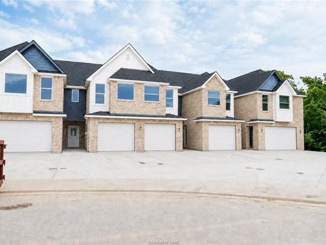 Townhouse for sale in College Station, Texas