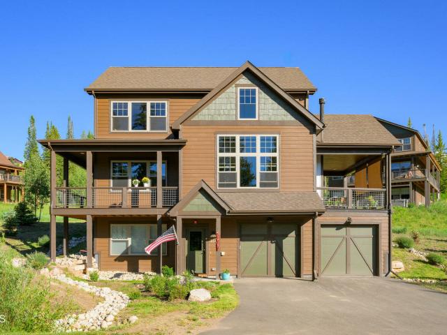 House for sale in Fraser