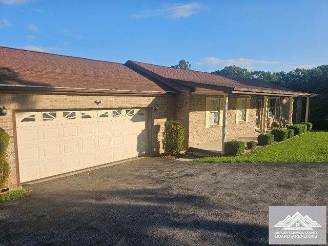 House for sale in Bluefield, West Virginia