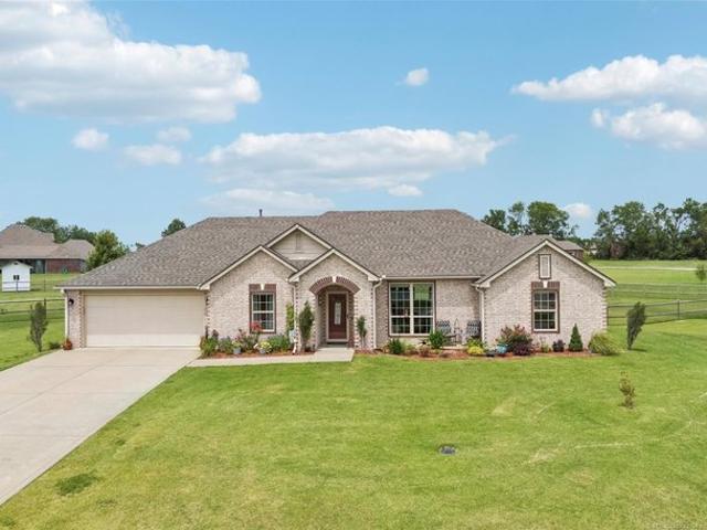 House for sale in Rogers, Oklahoma