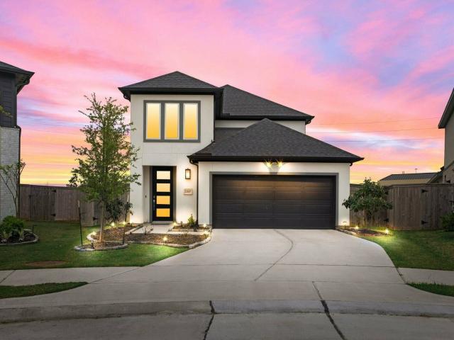 House for sale in Cypress