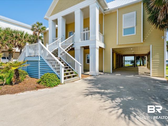 House for sale in Gulf Shores, Alabama