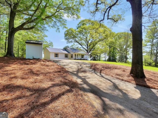 House for sale in Zebulon, Georgia