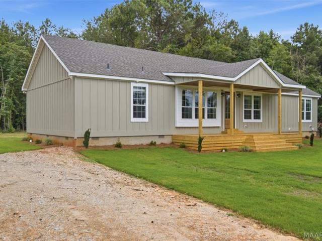House for sale in Elmore, Alabama