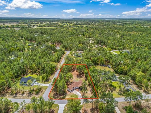 Property for sale in Oxford, Florida