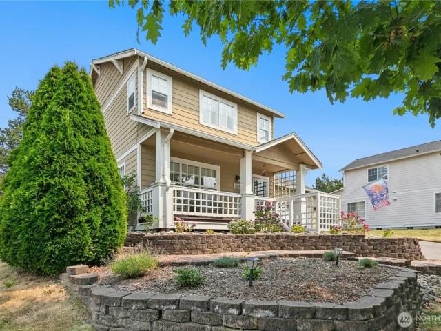 House for sale in Oak Harbor, Washington